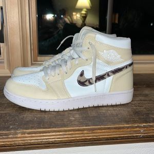 Nike Tan Jordan 1